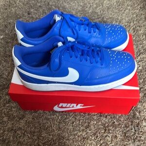 Nike Men's Blue Sneakers